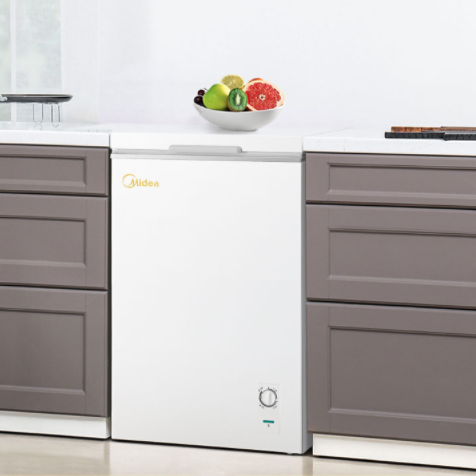 Midea 美的 100升 低霜家用囤货小冷柜 冷藏冷冻转换冰柜家用 母乳保鲜小型冰柜单门冰箱 BD/BC-100KMD(E) 券后639元