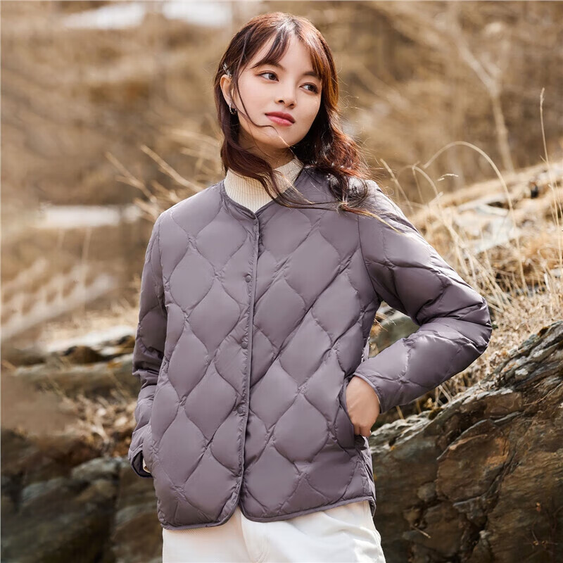 GIORDANO 佐丹奴 小香风羽绒外套女秋冬菱形花纹可收纳保暖羽绒服女05372705 269.9元