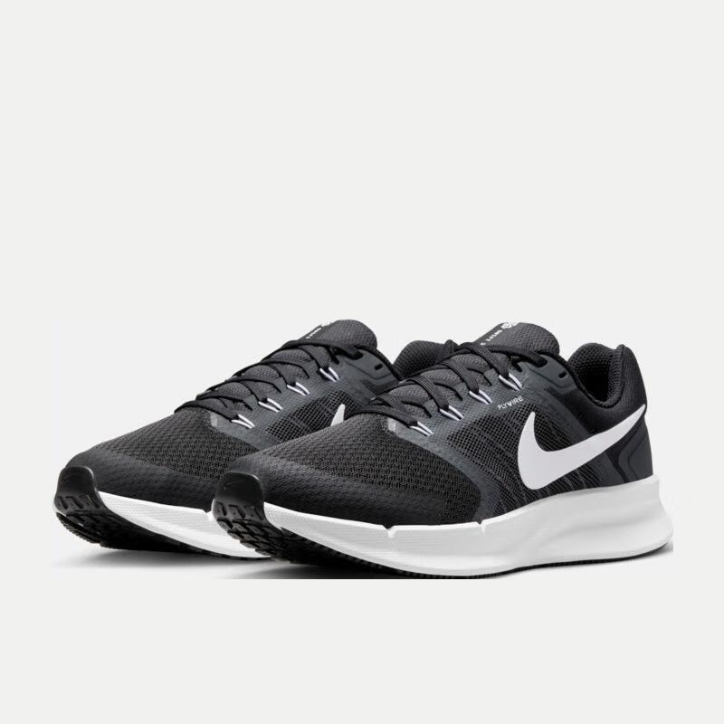 3.8焕新：NIKE 耐克 RUN SWIFT 3 女子公路跑步鞋 DR2698-002 券后389.35元