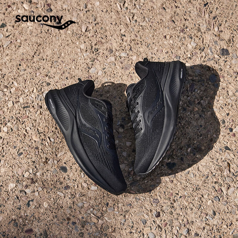 京东PLUS：saucony 索康尼 泡芙2 女款运动训练跑鞋 S28220 券后584.05元