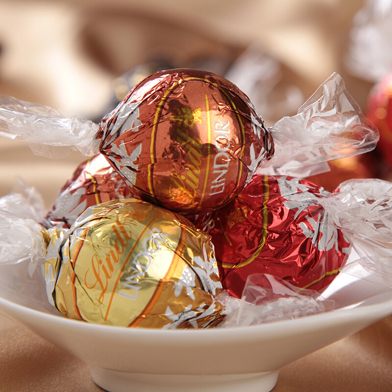 Lindt 瑞士莲 LINDOR软心 精选巧克力 混合口味 200g 24.93元