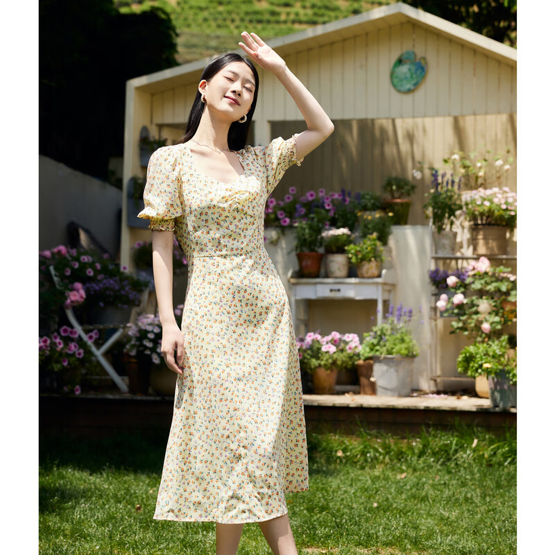 PLUS会员：CHIU·SHUI 秋水伊人 法式优雅公主风连衣裙 623205M020830 112.14元包邮（需凑单，多重优惠）