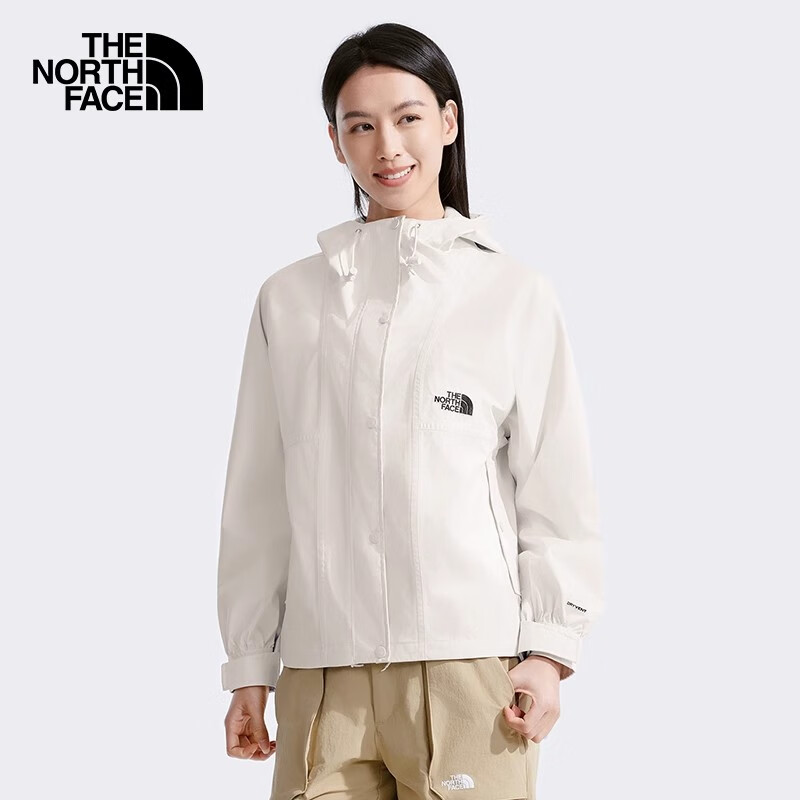 THE NORTH FACE 北面 沖鋒衣女戶外防水透氣硬殼夾克8EYF 沙丘白/QLI L 999元