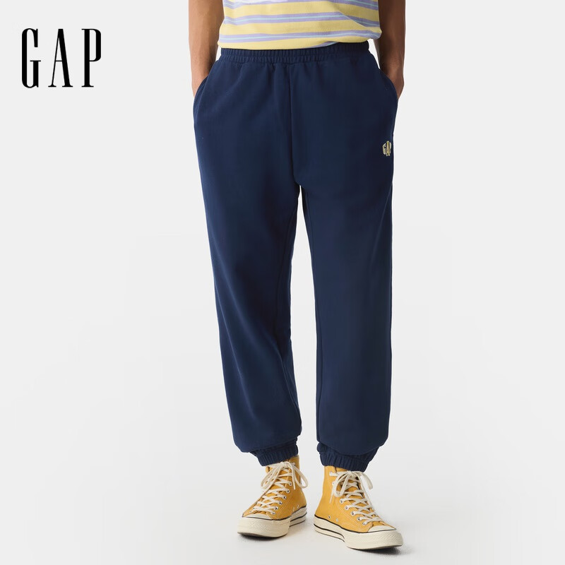 Gap 男士刺绣logo松紧腰束口卫裤 725654 券后74.64元