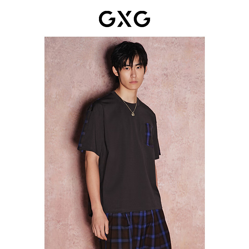 GXG 男装 口袋格纹时尚休闲宽松圆领短袖T恤男士上衣24年夏 深咖色 L 券后45元