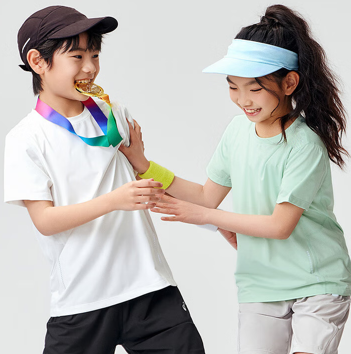 ASICS 亞瑟士 男女童吸濕速干涼感短袖T恤/短褲（110-170碼） ￥54