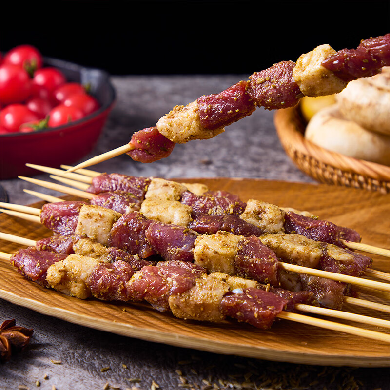 plus会员:鲜京采 内蒙古孜然羊肉串净重2斤 （50串）露营户外烧烤 京东自有品牌 59.3元