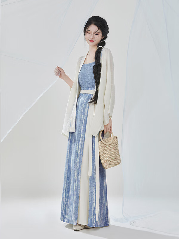 再降價(jià)PLUS會(huì)員：織造司 原創(chuàng)宋制漢服 宋抹三裥裙 三件套 S 185.05元