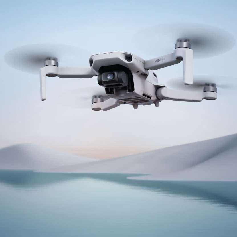 大疆 DJI Mini 4K 無人機(jī) 入門迷你航拍機(jī) 高清長續(xù)航專業(yè)智能拍攝小型遙控飛機(jī) 【國補(bǔ)專享】Mini 4K三電套裝 標(biāo)配（不含內(nèi)存卡） 2022.15元