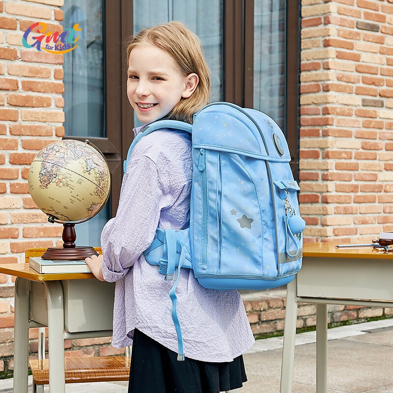 專利護脊：Gmt for kids 兒童護脊背包不倒翁書包 1-4年級 冰雪奇境 22L 券后462.72元