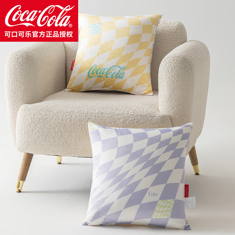 可口可乐 Coca-Cola 水晶绒抱枕 40cm*40cm 含枕芯 一对装 券后13.9元