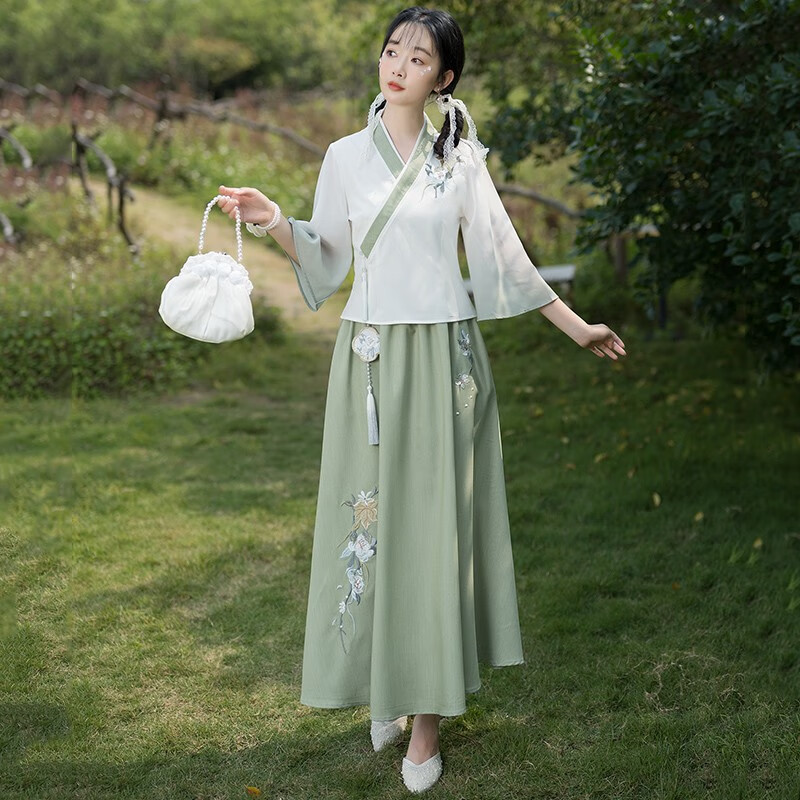 景华年 夏改良汉服女装新中式国风复古刺绣斜襟上衣裙子班级茶艺服套装 绿色上衣+绿色裙子 XL 券后164元
