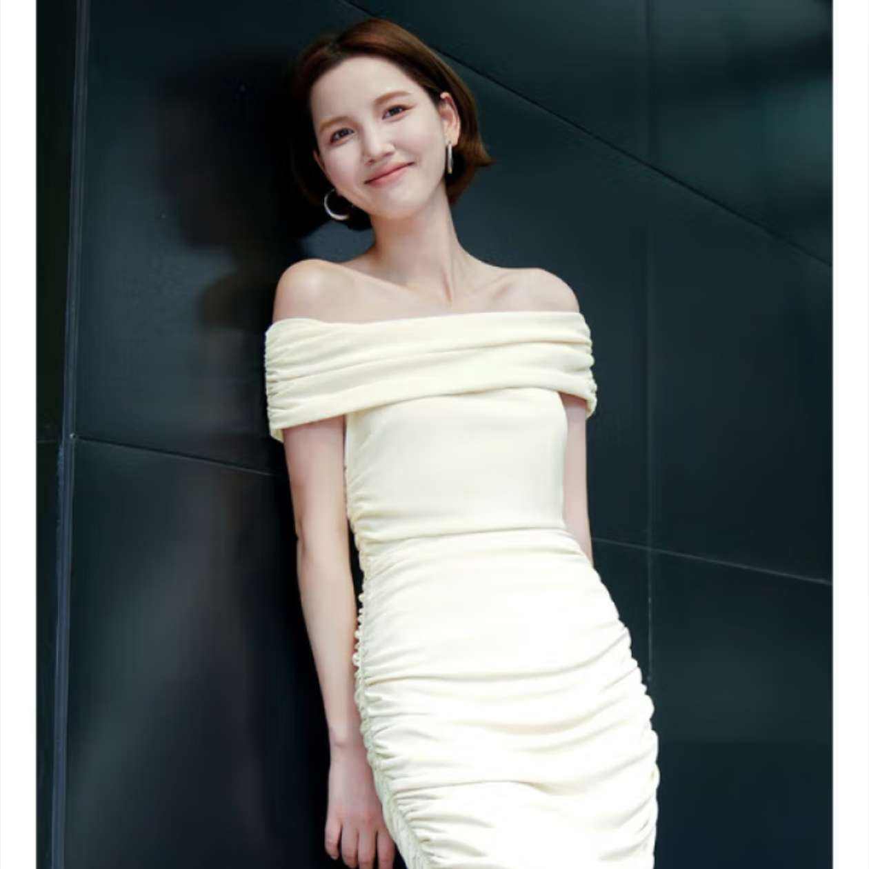 UR夏季新款女装魅力氛围感修身褶皱露肩连衣裙UWG740129 124.2元（合62.1元/件）